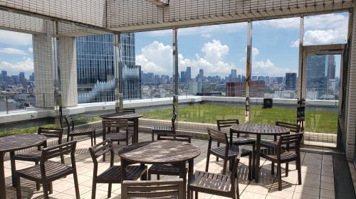 スカイラウンジ